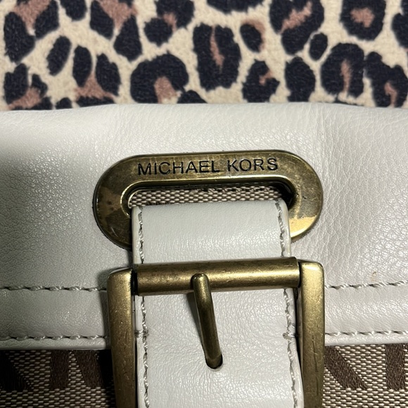 Michael Kors Woman’s Clutch - Picture 5 of 9